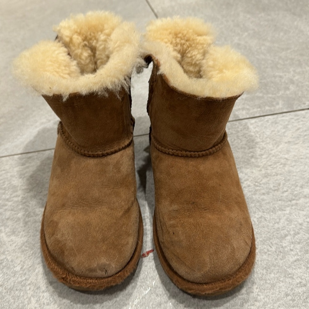 Ugg